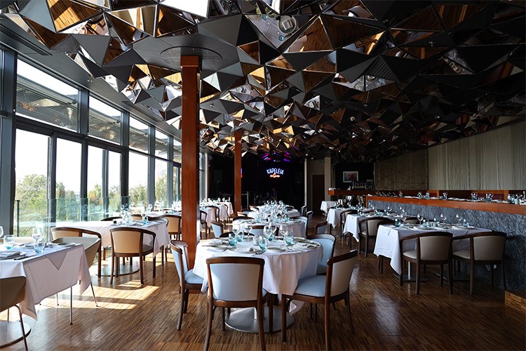 Ari Barutoğlu ile Müzik ve Lezzet Dolu Bir Gece