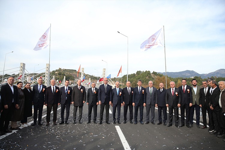Antalya-Alanya Doğu Çevre Yolu ve Demirtaş Kavşağı açıldı