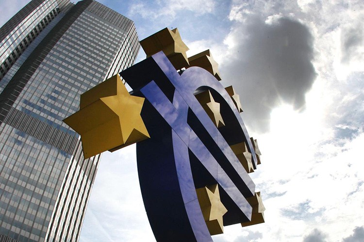 AB büyüme tahminini düşürdü