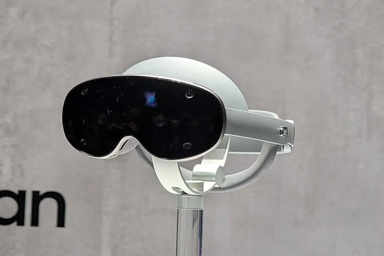 Samsung karma gerçeklik gözlüğü yolda