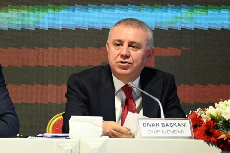 Koop-İş Sendikası'ndan, üyelerin çocuklarına dijital eğitim desteği