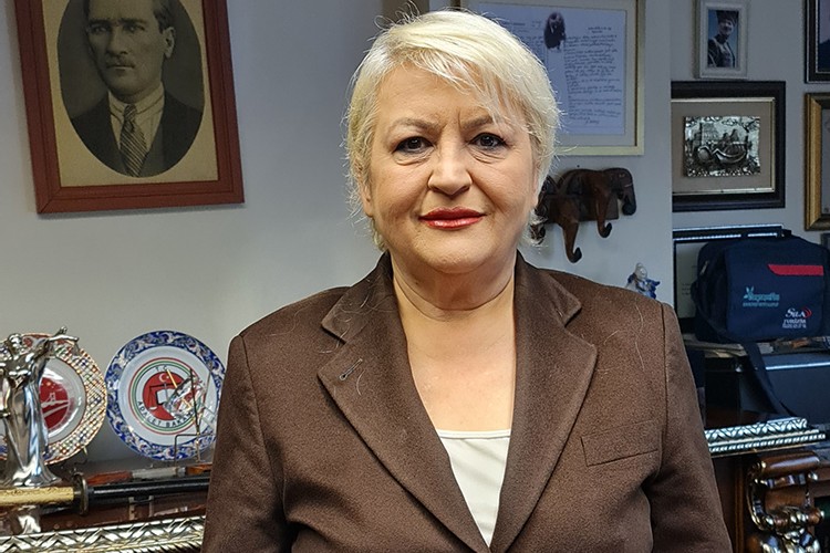 Vize ambargosuna ikinci bordo pasaport