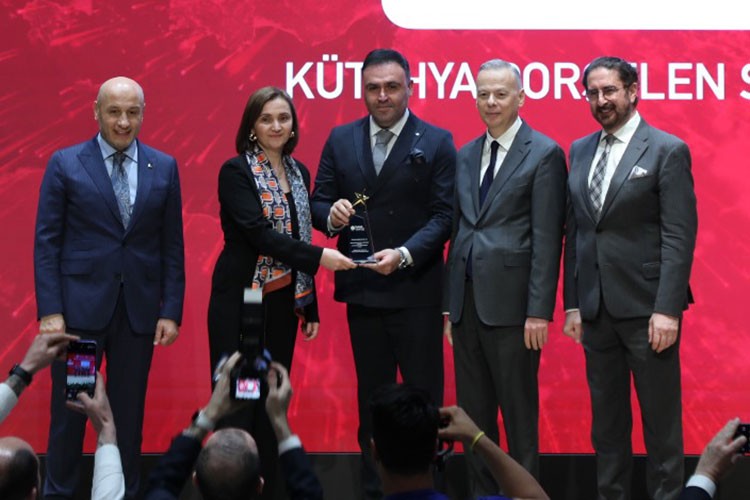 Kütahya Porselen'e ihracatta çifte şampiyonluk