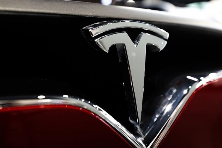 Tesla'nın otomobil teslimatları yılın ikinci çeyreğinde düştü