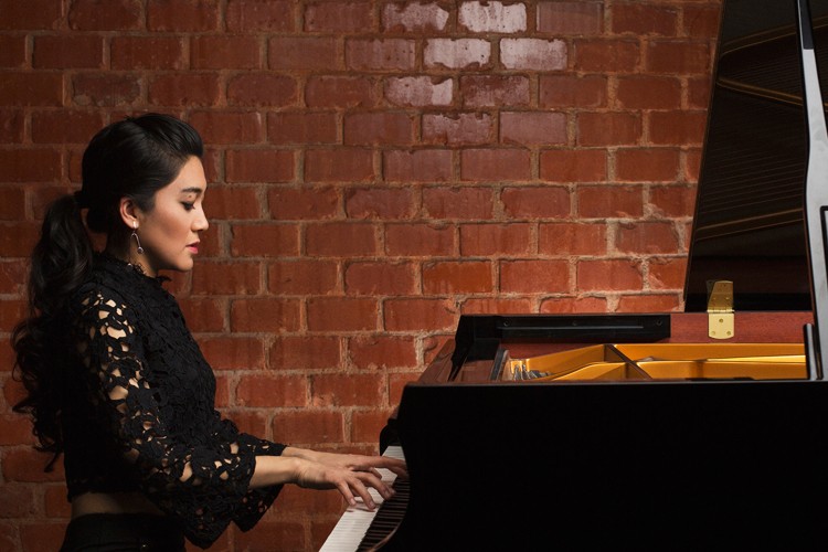 Ünlü Piyanist ve Besteci Güldiyar Tanrıdağlı ve İstanbul Strings' den Dizi Müzikleri Konseri