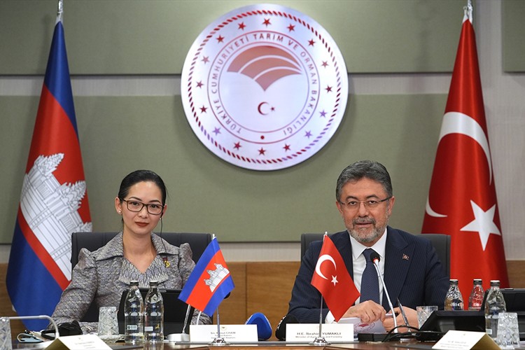 "İş, yatırım ve işbirliğine dayalı projeleri geliştirmeyi hedefliyoruz"