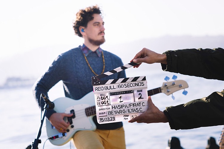 "Red Bull 60 Seconds"ın üçüncü konuğu Paptircem oldu