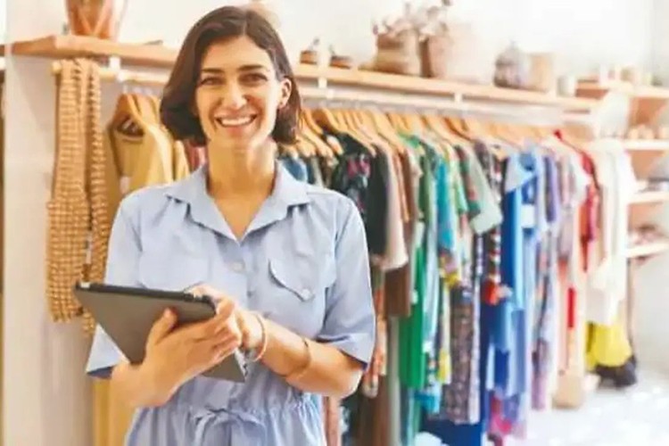 Kadınlar ticaretin merkezine yerleşiyor