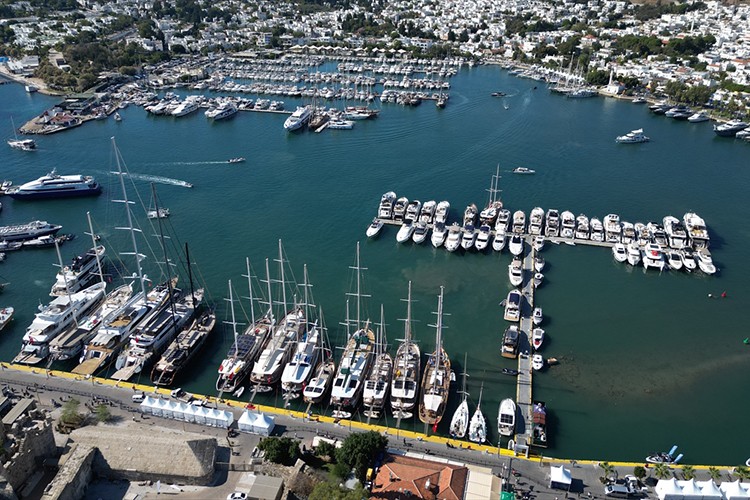 Bodrum Boat Show Fuarı'nda lüks yatlar görücüye çıkacak