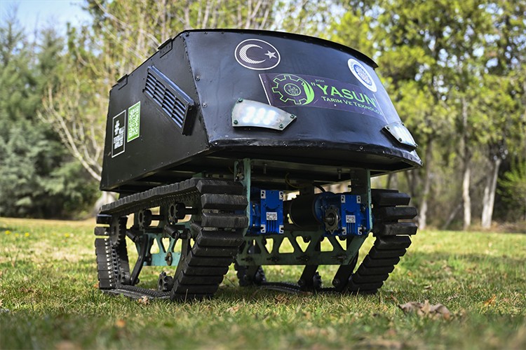 Tarım robotu "Bögü" seri üretim için gün sayıyor