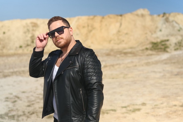 Sanatçı Faruk Uğurluakdoğan'dan İlk Single