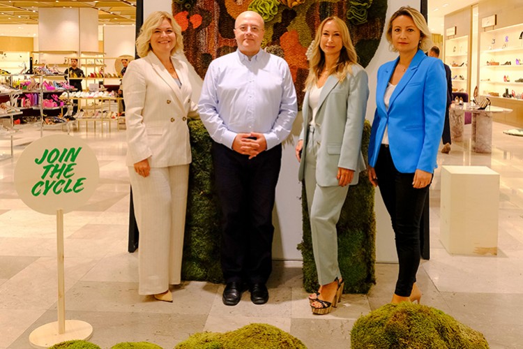 "Dünyaya sözümüz var"