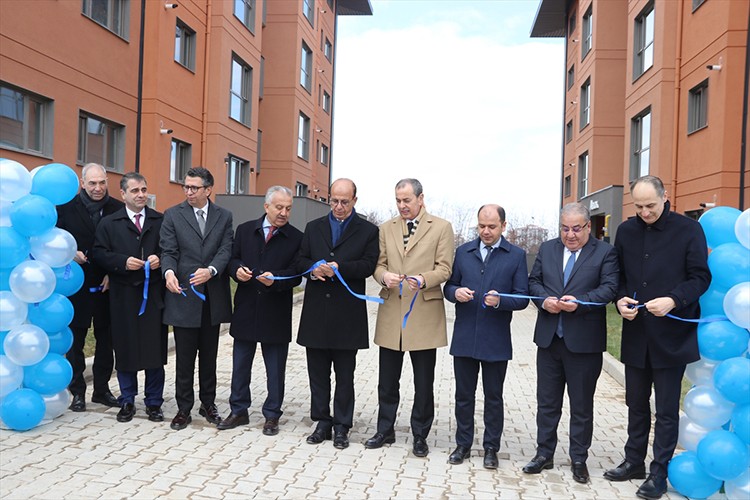 İş Bankası Malatya lojmanları sahiplerine teslim edildi