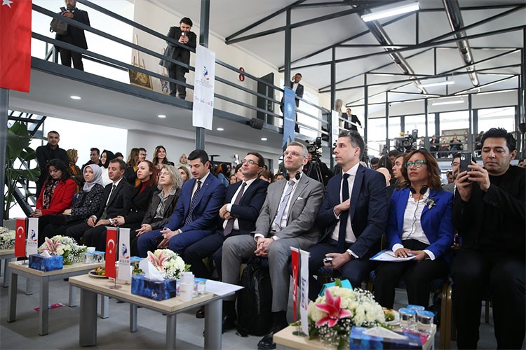 Kahramanmaraş'ta kadın merkezi açıldı