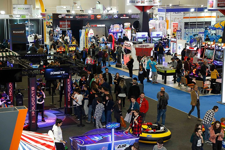 ATRAX eğlenceye kapılarını açtı