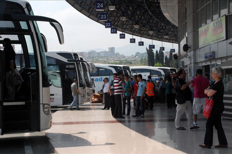 Bayram öncesi otobüs biletlerinin yüzde 100'e yakını tükendi