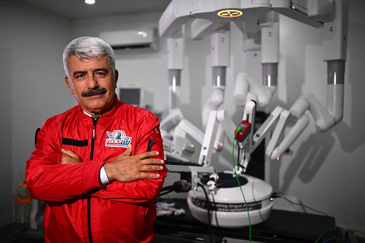 TCG Anadolu'da 5G destekli robotik cerrahi