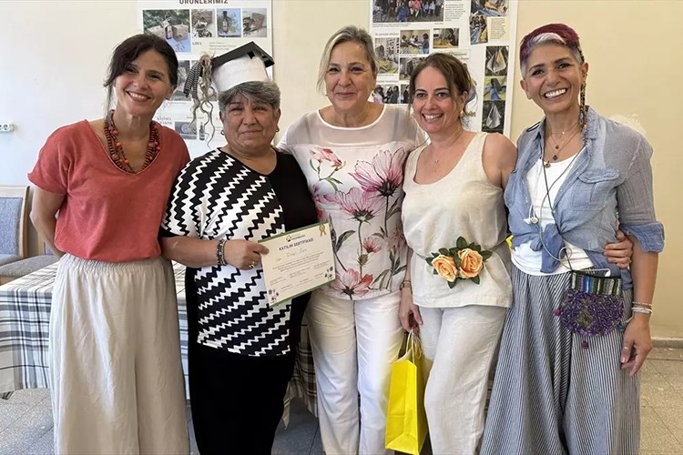 Keten projesiyle kadınlara girişim sertifikası