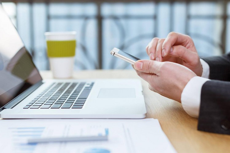 Bankalar uzaktan müşteri olanlara toplamda 260 bin TL'ye varan faizsiz nakit fırsatları sunuyor