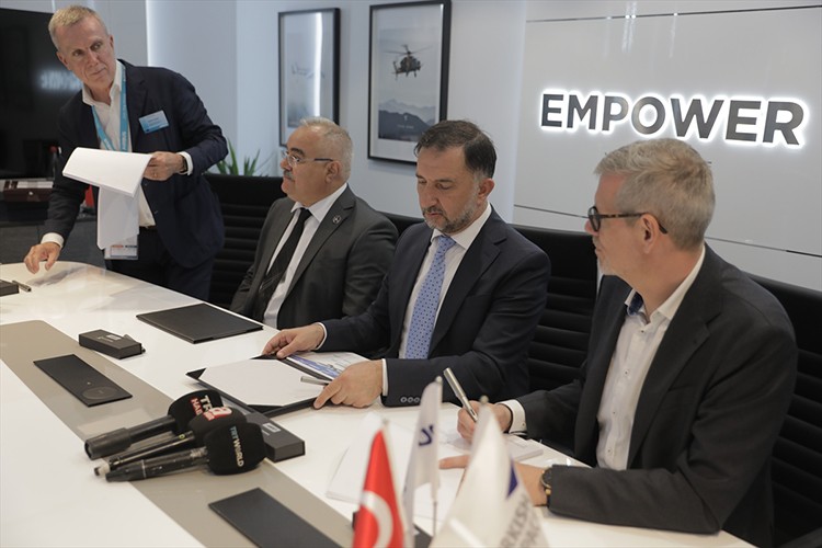 TUSAŞ ve Airbus, Paris'te 2 anlaşma imzaladı