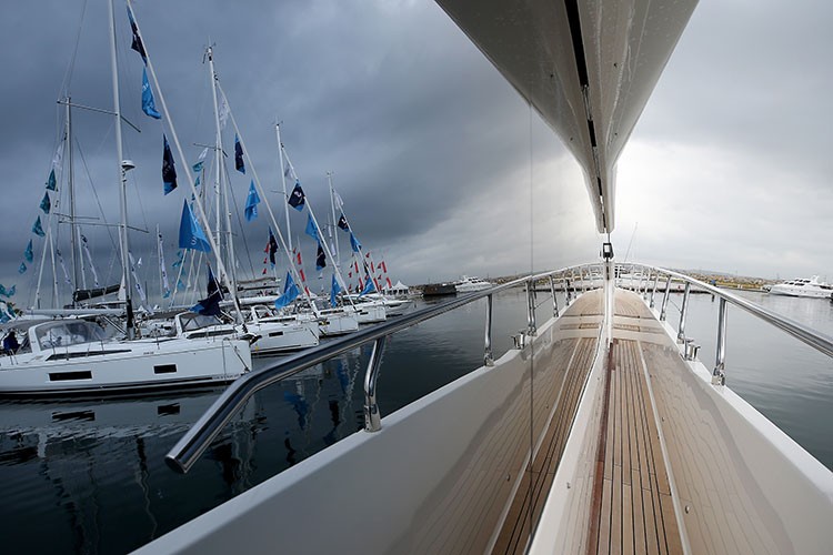 Tekneler satışa sunuldu