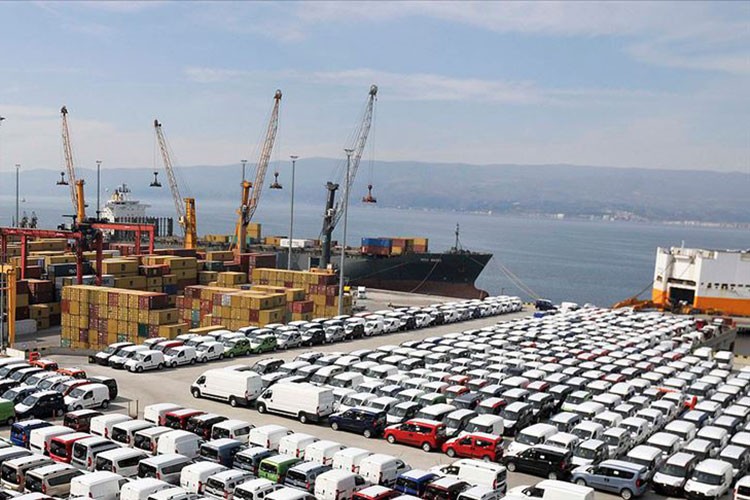 Otomotiv en fazla ihracat yapan sektör oldu