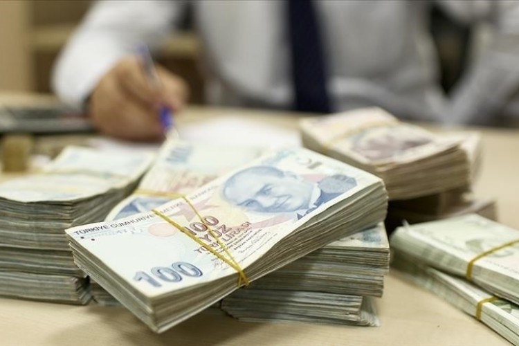 Bankacılık sektörünün kredi hacmi geçen hafta 13,6 trilyon lira oldu