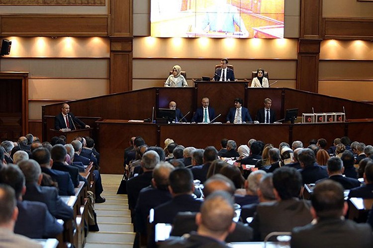 İmamoğlu'na meclis engeli