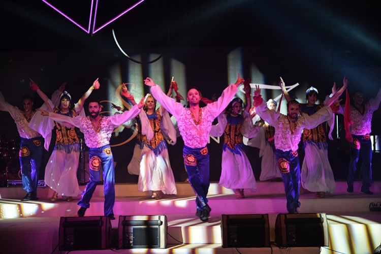 Seven Event'in davetinde ünlüler geçidi