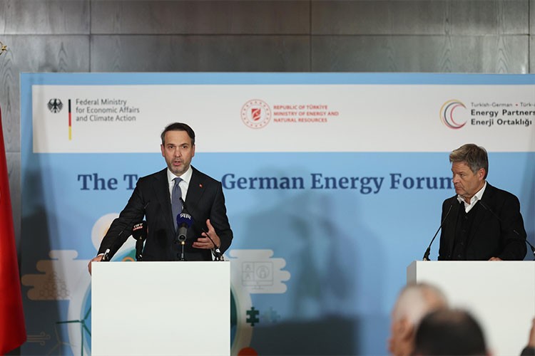 Alman enerji şirketlerine Türkiye'ye yatırım çağrısı: