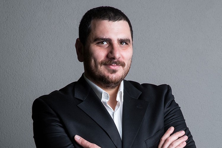 Küresel ölçekli ödeme sistemleri ile birlikte çalışıyor