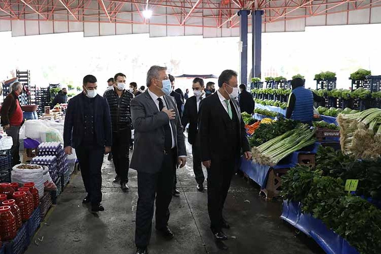 Pazar yerlerinde denetim sürüyor