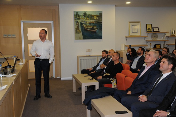 EGİAD'dan Ekonomi Değerlendirme Toplantısı