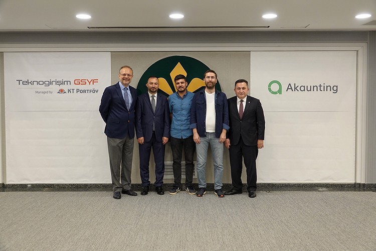KOBİ'lere hizmet veren Akaunting'e yaptı
