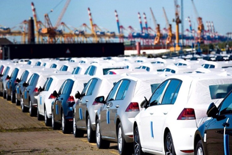 2.9 milyarlık otomobil ihracı