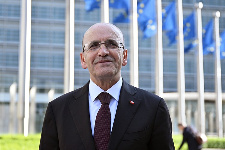 "AB ile ekonomide iyi diyalog başladı"