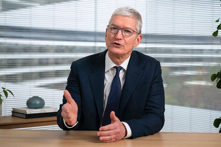 Apple CEO'su Cook, Çinli bakanlarla görüştü