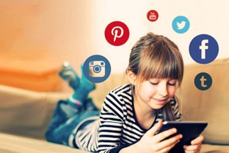 On beş yaş altına sosyal medya yasağı getirildi