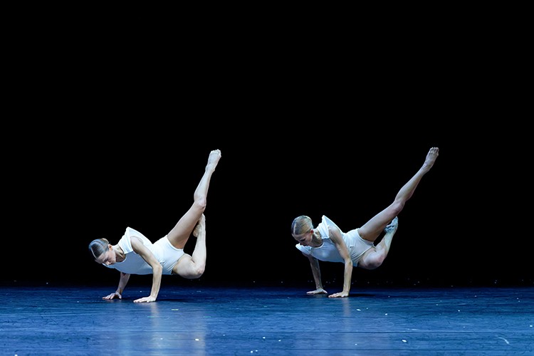 Aterballetto: müziğin ve dansın kusursuz uyum