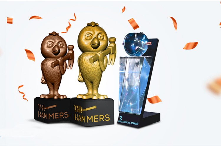Kristal Elma ve The Hammers'tan üç ödül