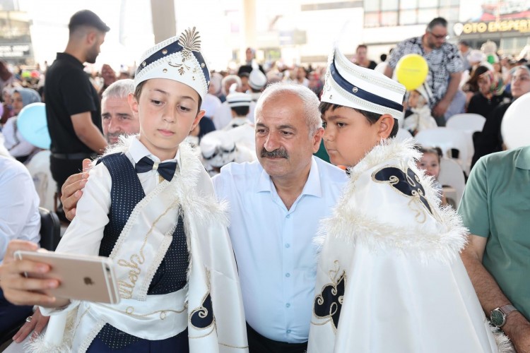 Gebze'de Geleneksel Sünnet Şöleni