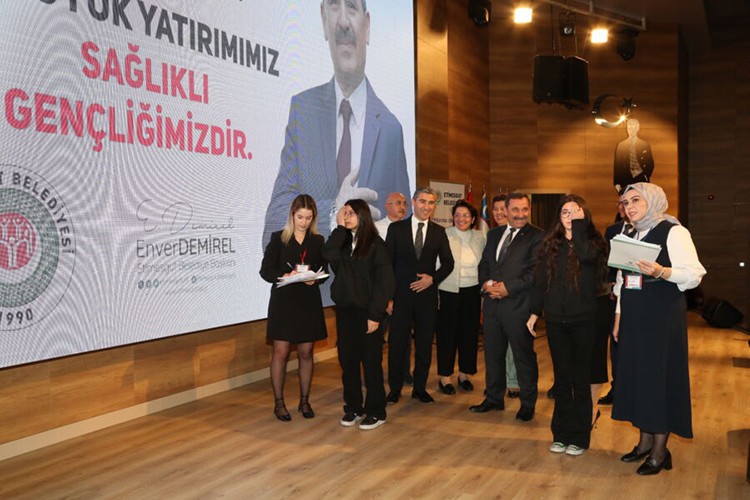 Etimesgut'ta 200 bin çocuk görme taramasından geçti