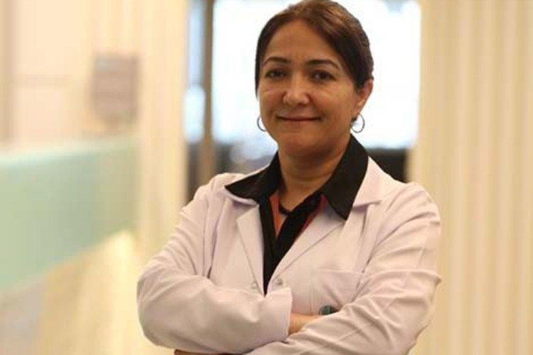 Çocuğu araya almak aileyi yıpratıyor