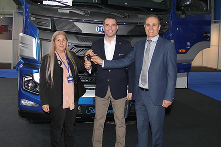 Elektrikli çekici filosunu güçlendirdi