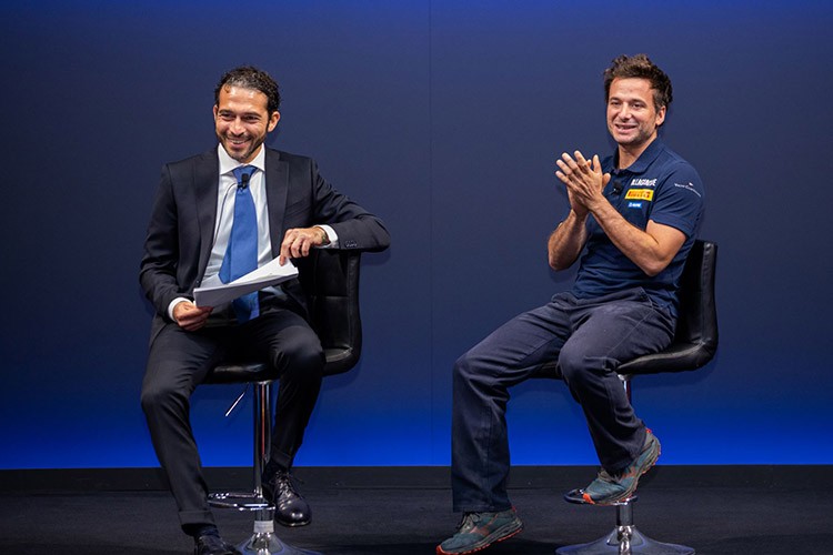 En iyi 5 tedarikçisini ödüllendirdi