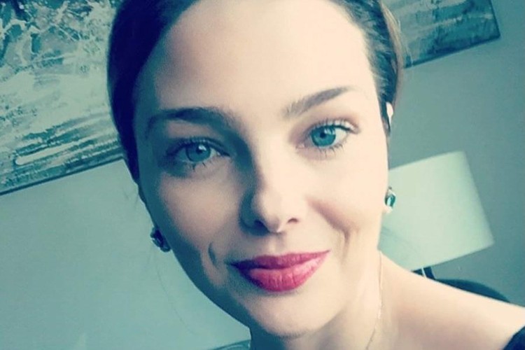 Çiğdem Özçelik'ten hasret kokan şiirler