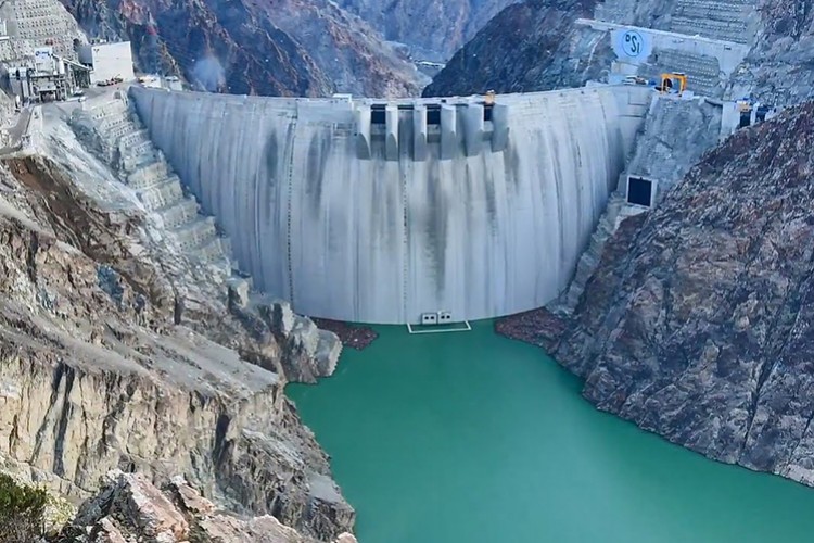 Yusufeli Barajı'nda su yüksekliği 127 metreye ulaştı