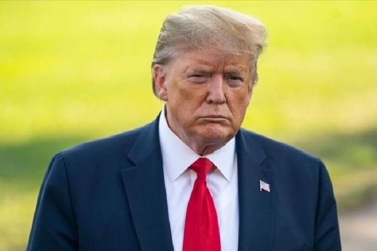 Trump'ın şirketlerine 8 milyon dolarlık ödeme