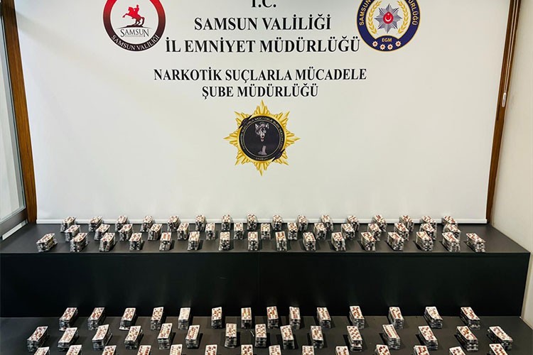 Samsun'da 7 bin 600 sentetik ecza ele geçirildi