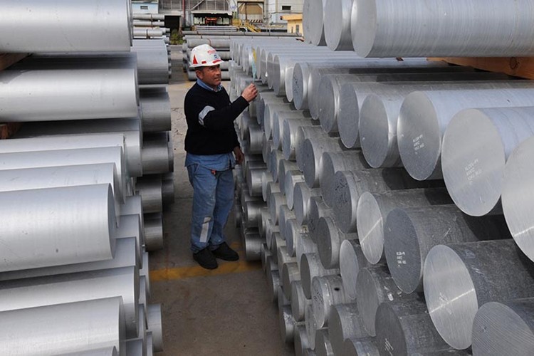ABD'den 16 ülke aluminyumuna ek vergi